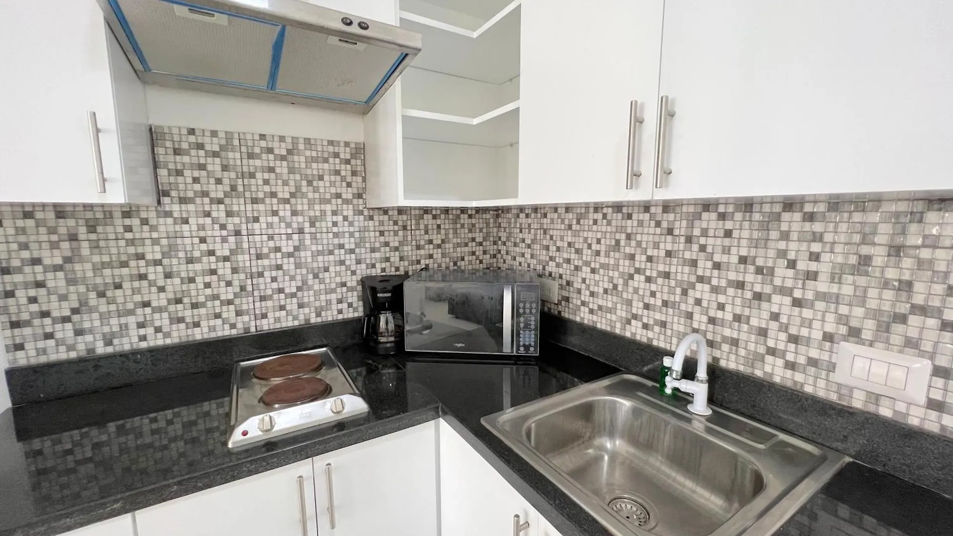 Vacation Studios With Rooftop Pool, Beach Club, Restaurants - Playa Los Corales Punta Cana Dominikanska republiken