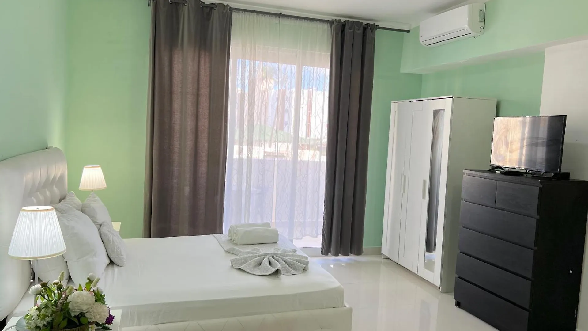 Hotell Vacation Studios With Rooftop Pool, Beach Club, Restaurants - Playa Los Corales Punta Cana